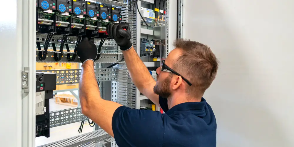 Single Insulation Showing on Tails Eicr Failure