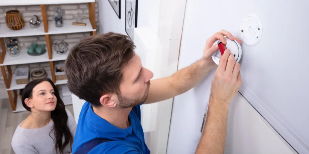 Renters & Landlords: Legal & Safety Essentials / Smoke Alarm and Carbon Monoxide Detector